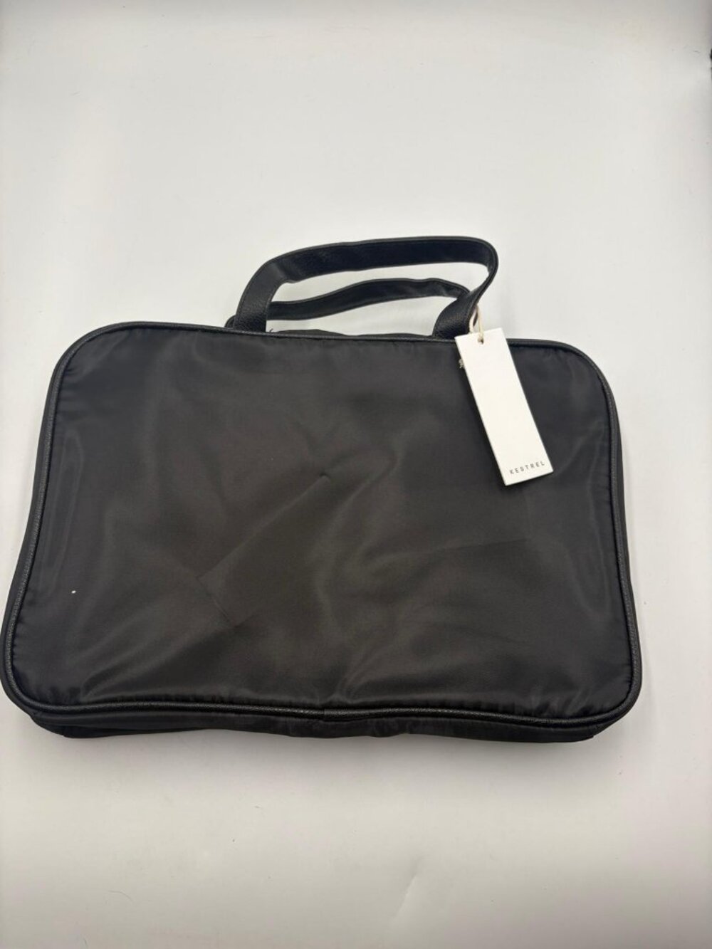 Kestrel Black Travel Organizer Cosmetic Toiletry Carrying Case NWT